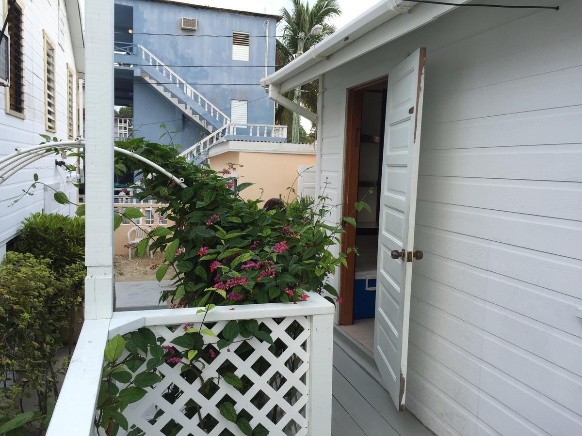 Blue Wave Guest House Cayo Caulker Exterior foto
