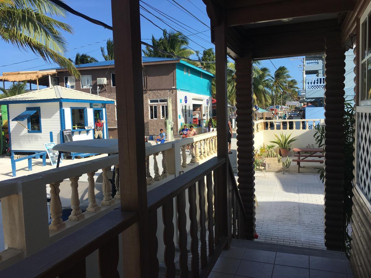 Blue Wave Guest House Cayo Caulker Exterior foto